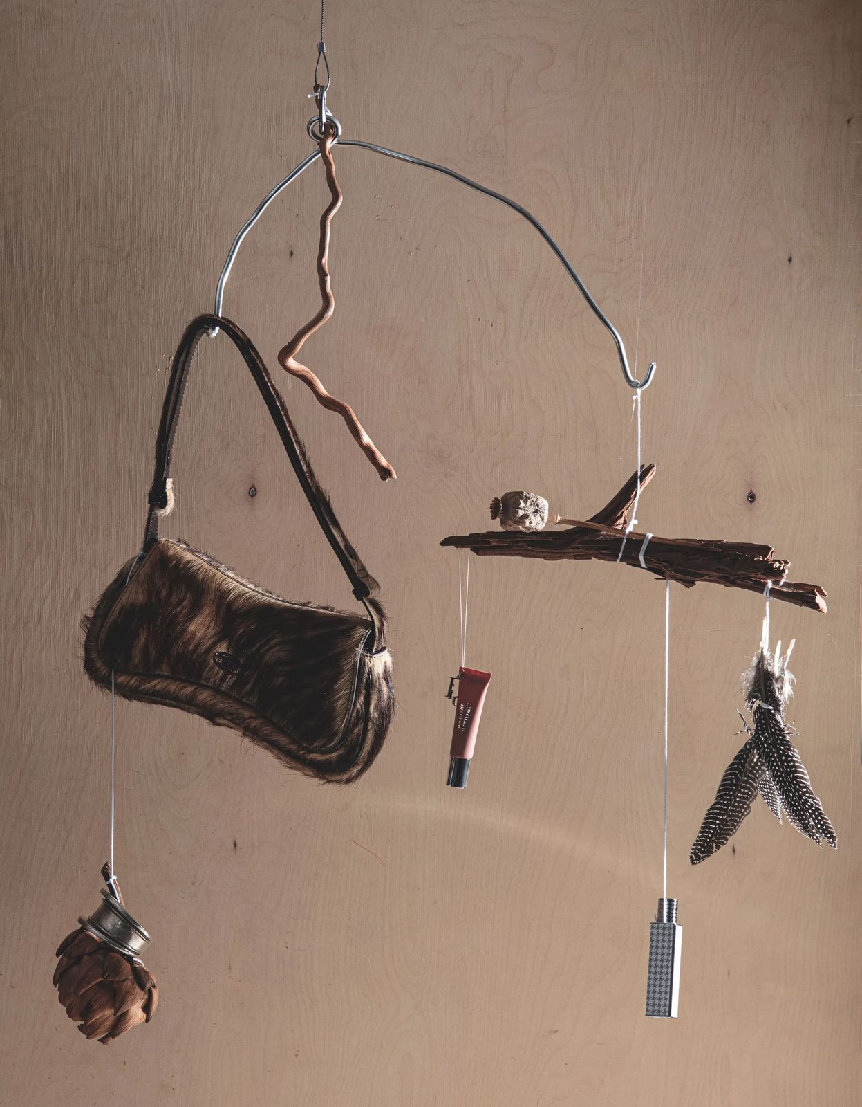Mobile of suspended objects